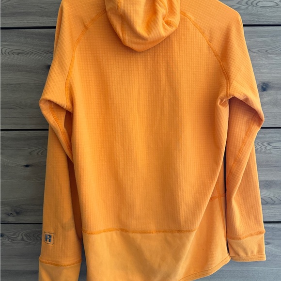 Patagonia Men’s Orange R1 with hood Size small - Picture 2 of 8